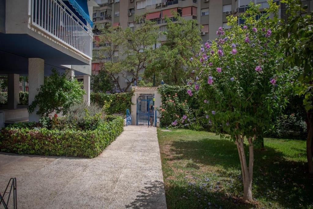 Апартаменти Piso Con Jardin Малага Екстер'єр фото